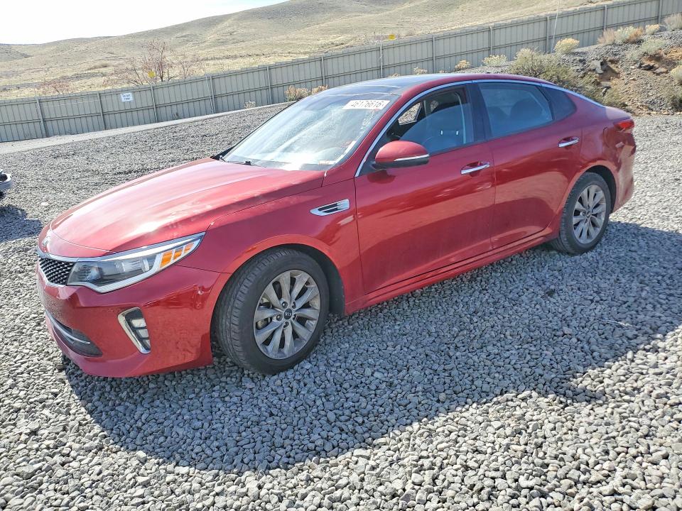2018 KIA OPTIMA — VIN 5XXGT4L38JG203897