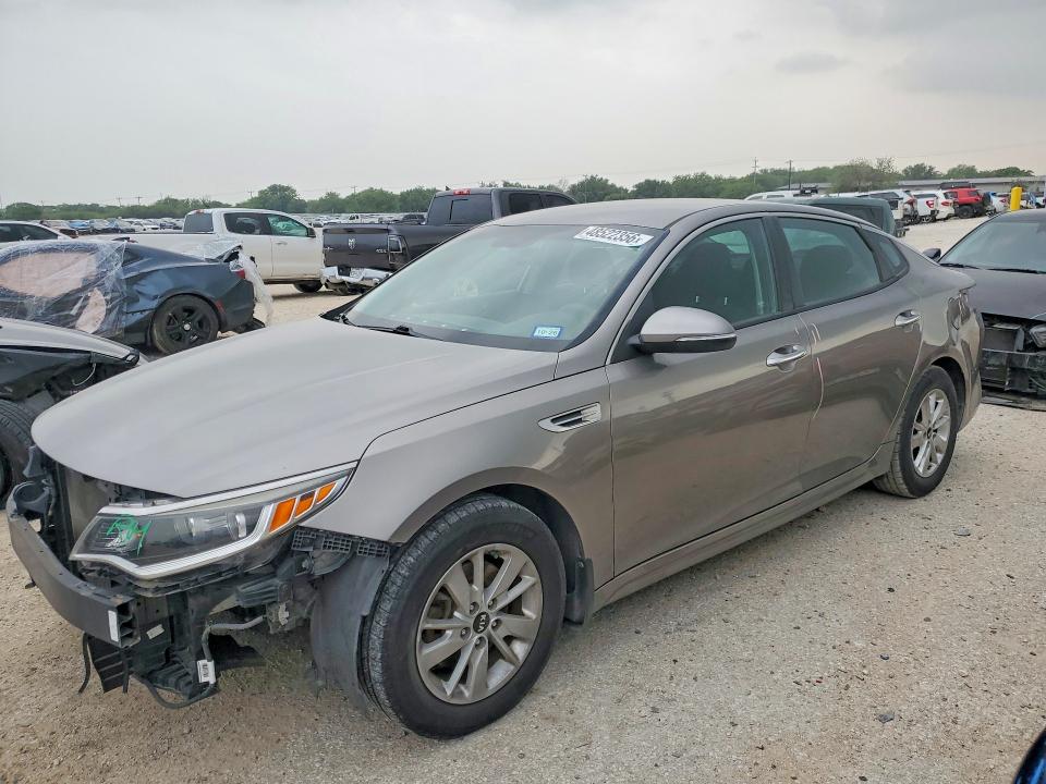 2016 KIA OPTIMA — VIN 5XXGT4L30GG114589