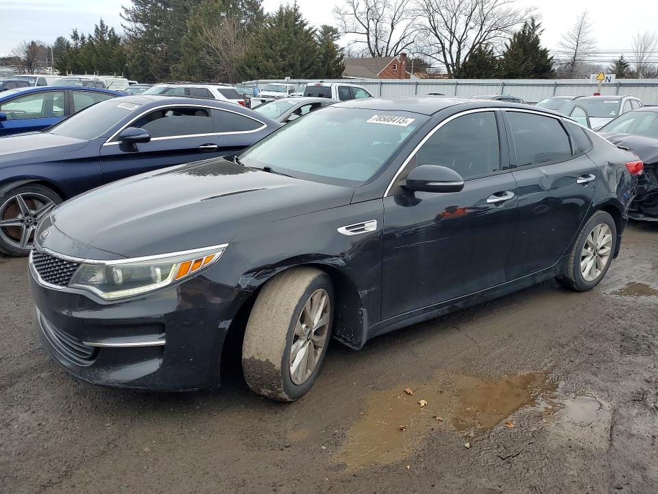 2017 KIA OPTIMA — VIN 5XXGU4L37HG133834
