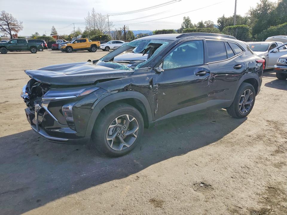 2025 CHEVROLET TRAX — VIN KL77LHEPXSC136967