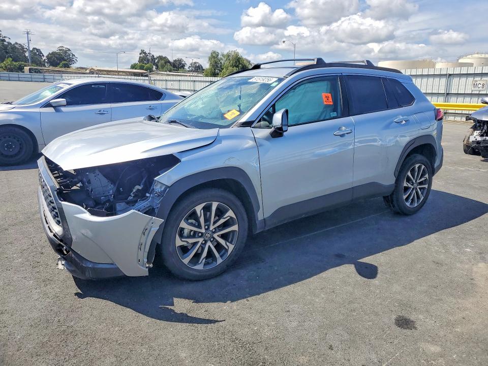 2022 TOYOTA COROLLA CROSS — VIN 7MUDAAAG9NV003327