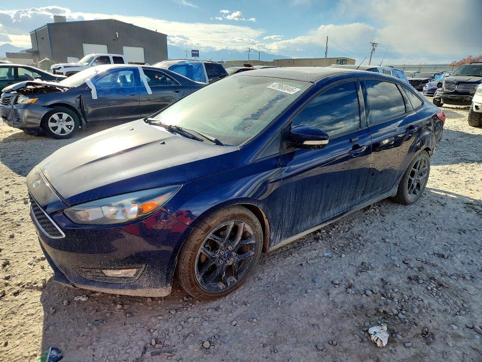2016 FORD FOCUS — VIN 1FADP3F21GL221113
