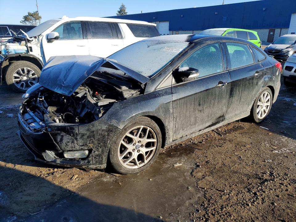 2015 FORD FOCUS — VIN 1FADP3F22FL264678