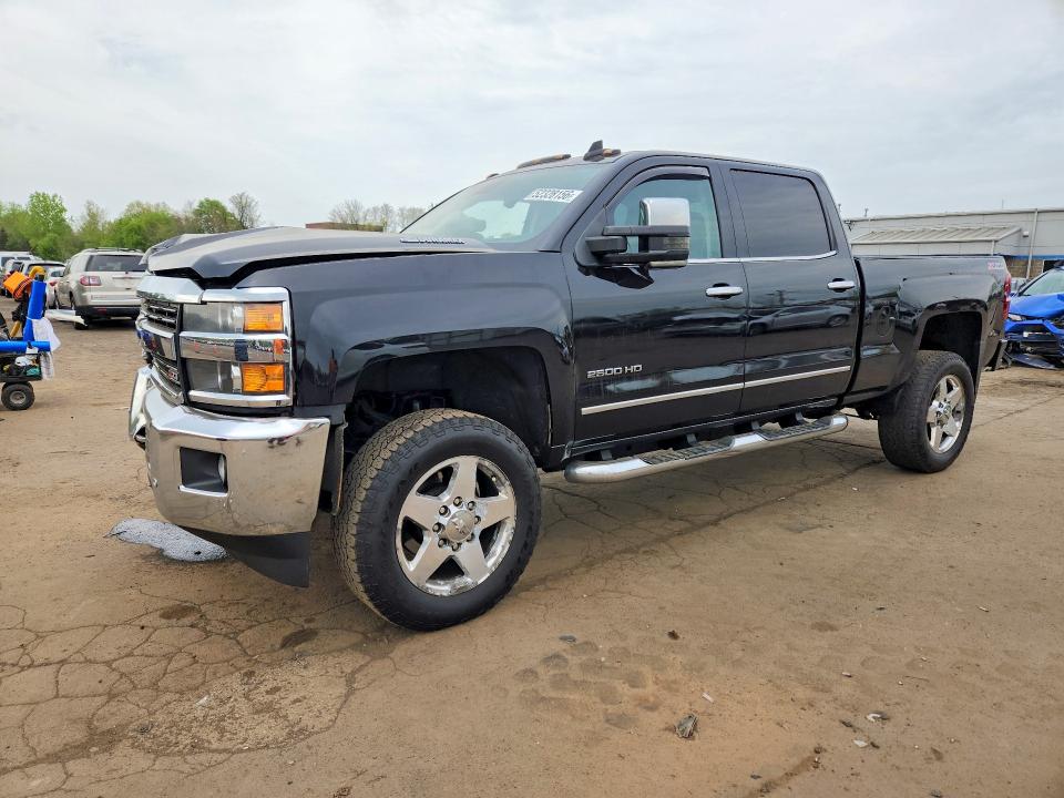 2015 CHEVROLET SILVERADO — VIN 1GC1KWE85FF564670