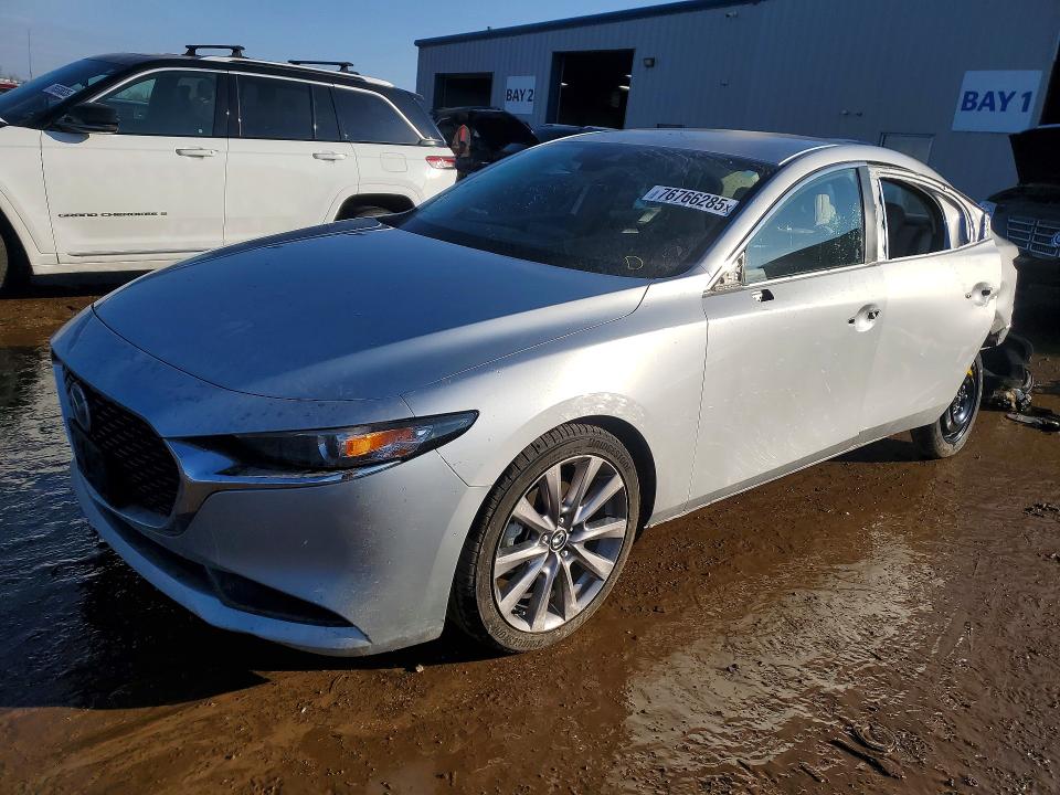 2019 MAZDA 3 — VIN JM1BPBAM0K1117298