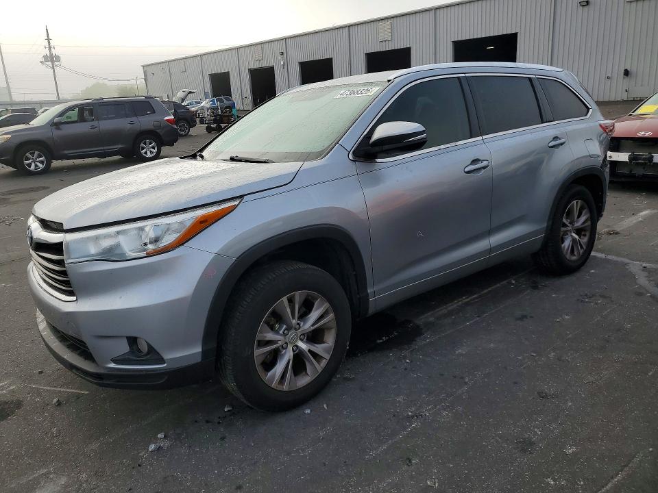 2015 TOYOTA HIGHLANDER — VIN 5TDKKRFH1FS097848