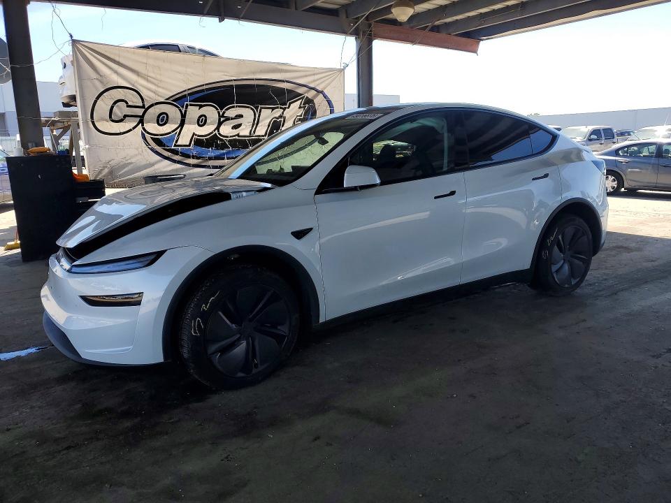 2026 TESLA MODEL Y — VIN 7SAYGDEE8TF453575