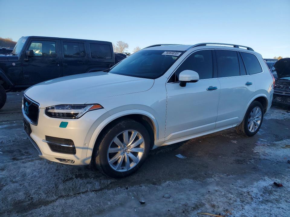 2016 VOLVO XC90 — VIN YV4A22PK5G1025558
