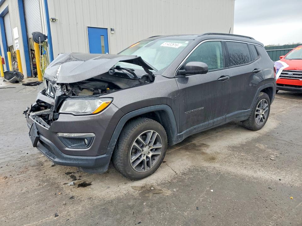 2018 JEEP COMPASS — VIN 3C4NJDBB1JT200625