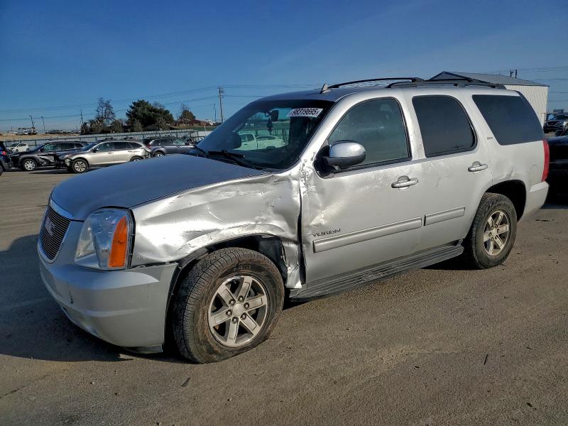 2011 GMC YUKON SLT — VIN 1GKS2CE09BR270781