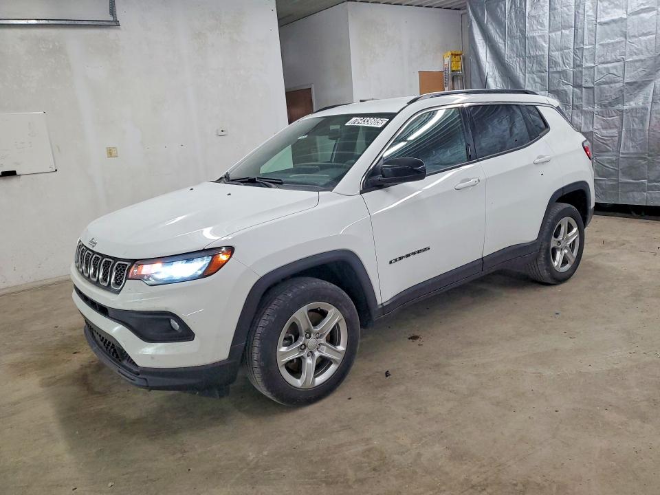 2023 JEEP COMPASS — VIN 3C4NJDBN2PT515002