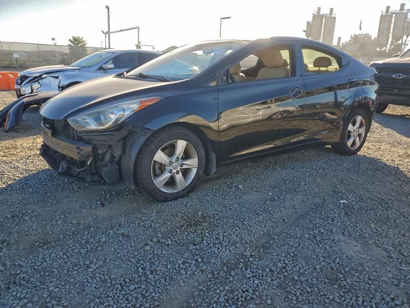 2013 HYUNDAI ELANTRA GL — VIN 5NPDH4AE9DH415421
