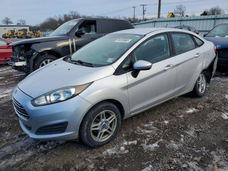 2017 FORD FIESTA — VIN 3FADP4BJ8HM121674