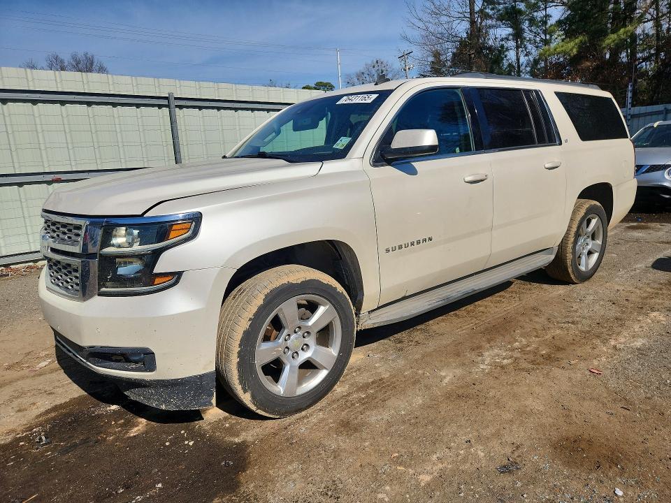2015 CHEVROLET SUBURBAN — VIN 1GNSCJKC7FR305679
