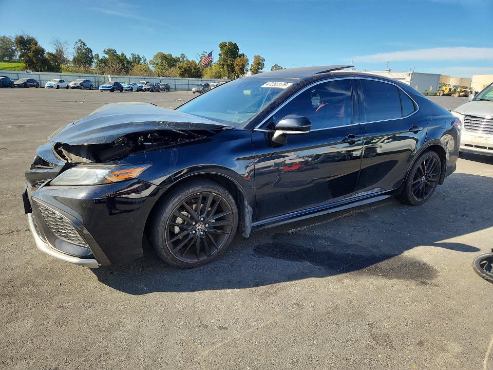2021 TOYOTA CAMRY — VIN 4T1K61AKXMU405466