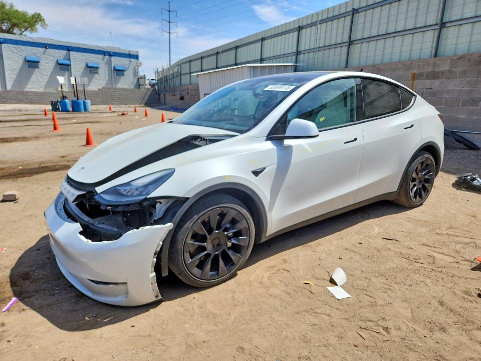 2023 TESLA MODEL Y — VIN 7SAYGDEE7PF616075