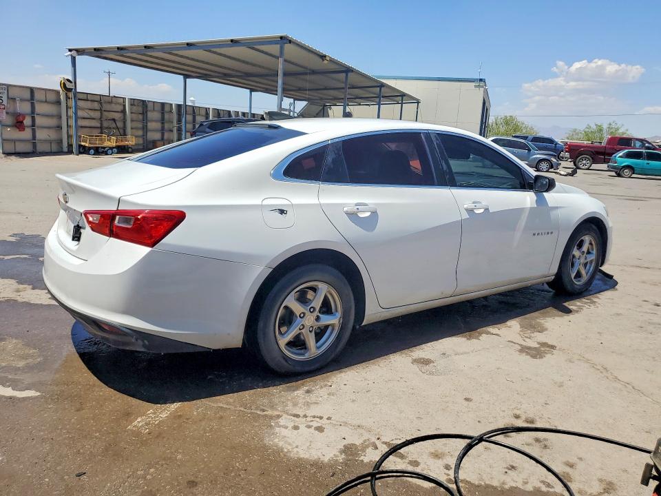 1G1ZB5ST6JF104621