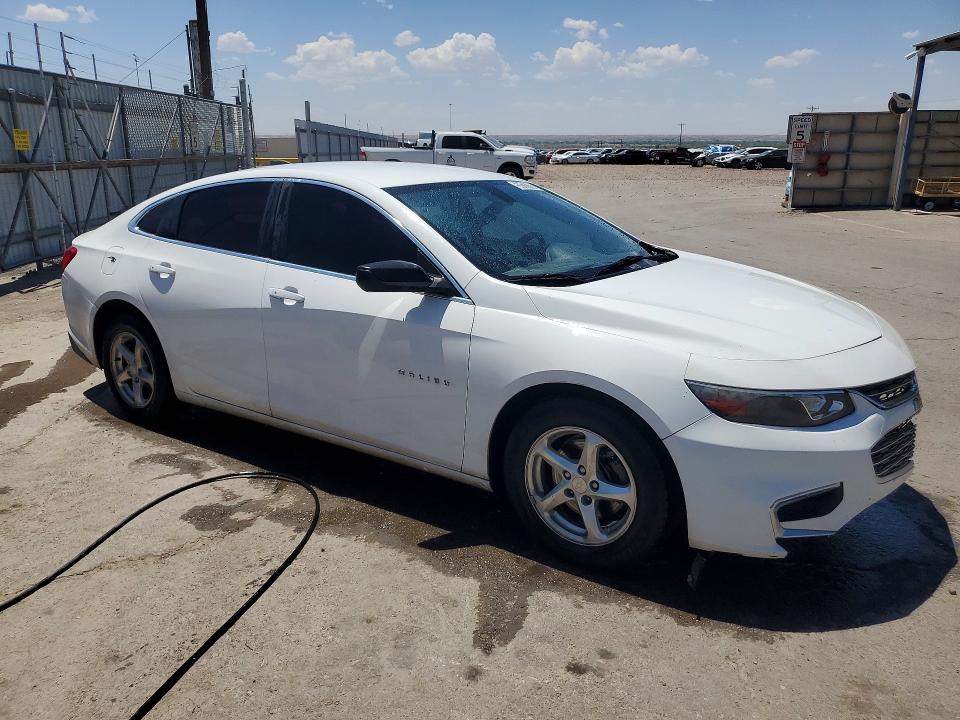 1G1ZB5ST6JF104621