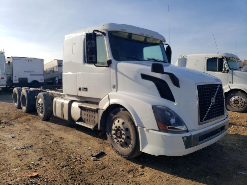 2016 VOLVO VNL — VIN 4V4N99EH9GN947599