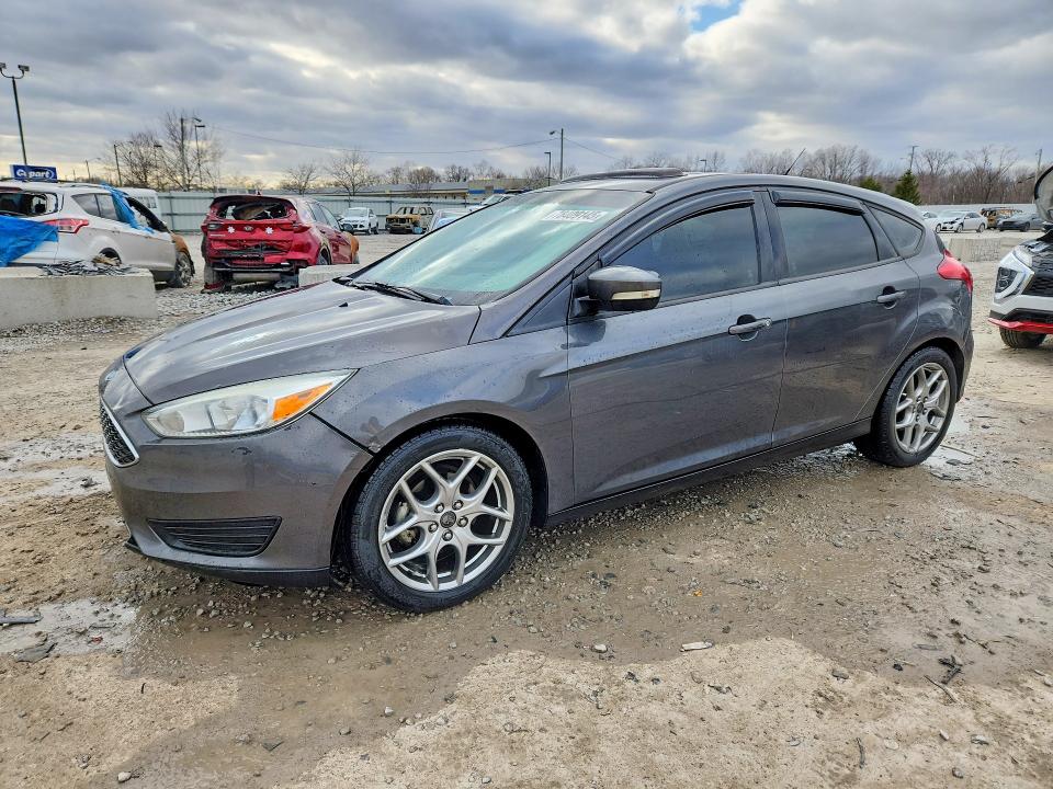 2015 FORD FOCUS — VIN 1FADP3K21FL302746