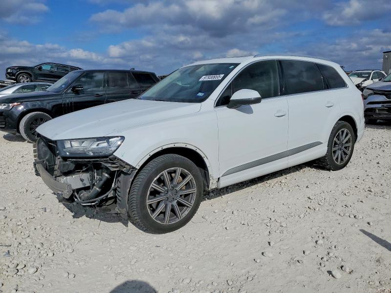 2018 AUDI Q7 — VIN WA1LHAF72JD043517