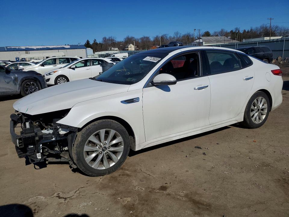 2018 KIA OPTIMA EX — VIN 5XXGU4L33JG252700
