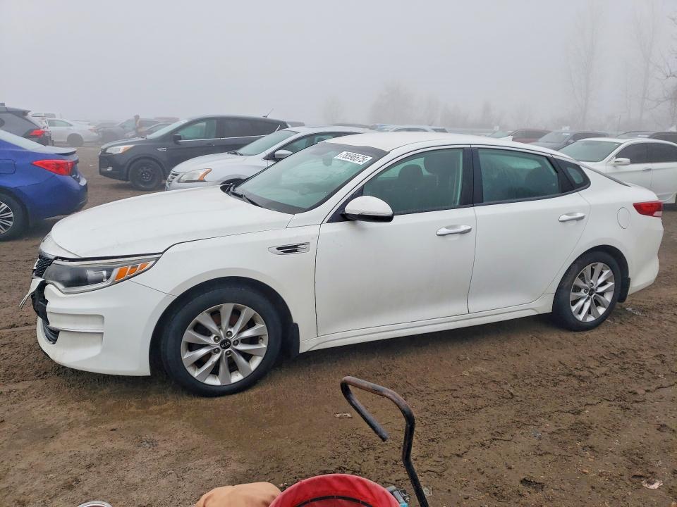 2016 KIA OPTIMA — VIN 5XXGT4L39GG087649
