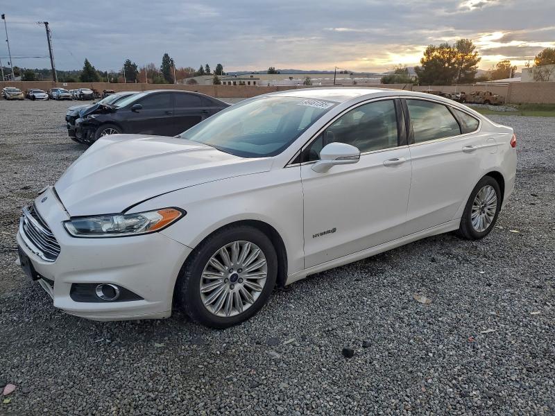 2016 FORD FUSION SE — VIN 3FA6P0LU7GR166178