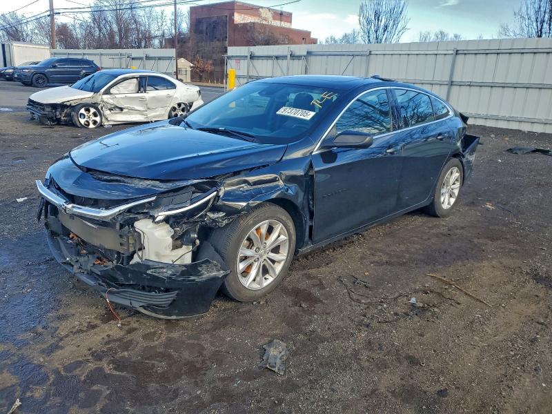2020 CHEVROLET MALIBU LT — VIN 1G1ZD5ST3LF077519