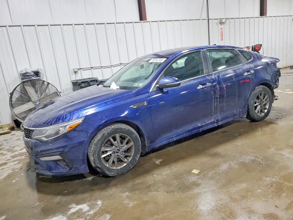 2019 KIA OPTIMA LX — VIN 5XXGT4L39KG303704
