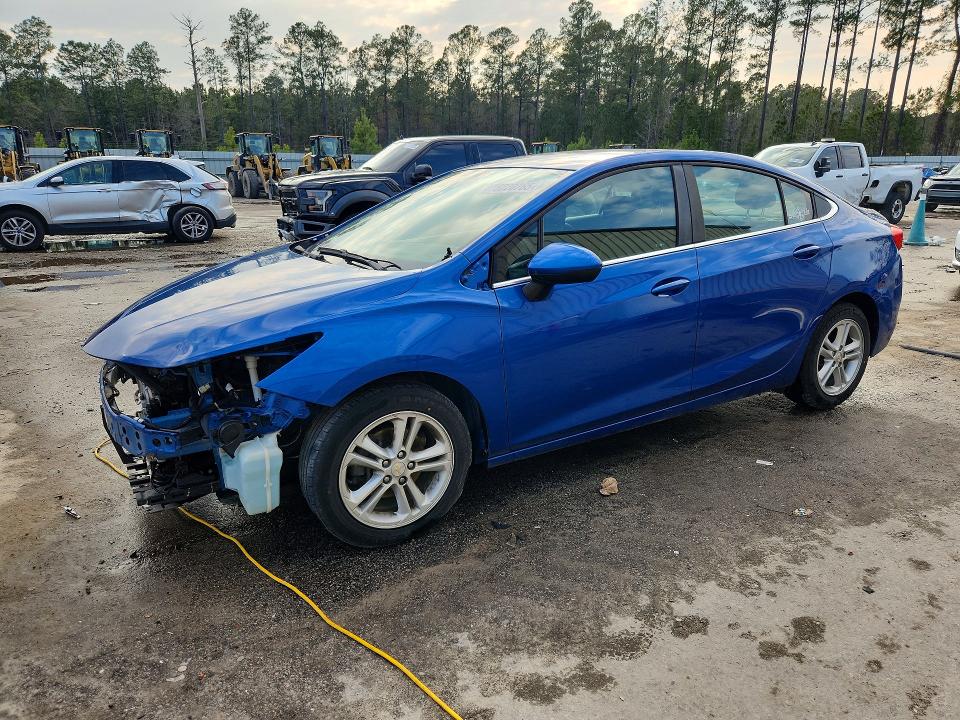 2018 CHEVROLET CRUZE — VIN 1G1BE5SM0J7193260