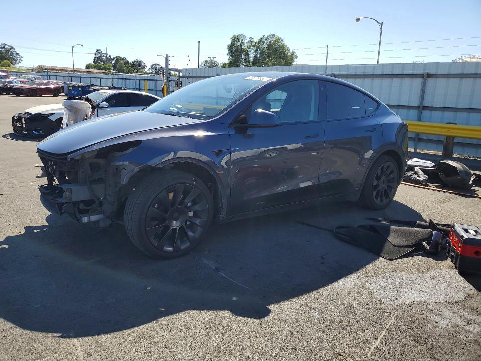 2022 TESLA MODEL Y — VIN 7SAYGAEE3NF364935