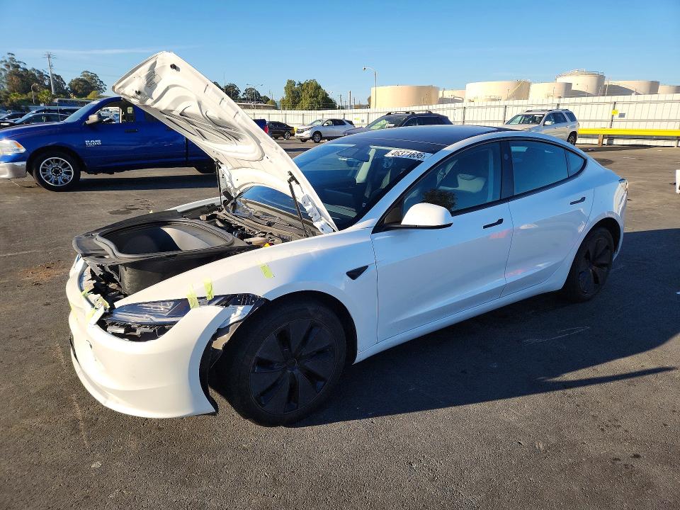 2025 TESLA MODEL 3 — VIN 5YJ3E1EBXSF875136