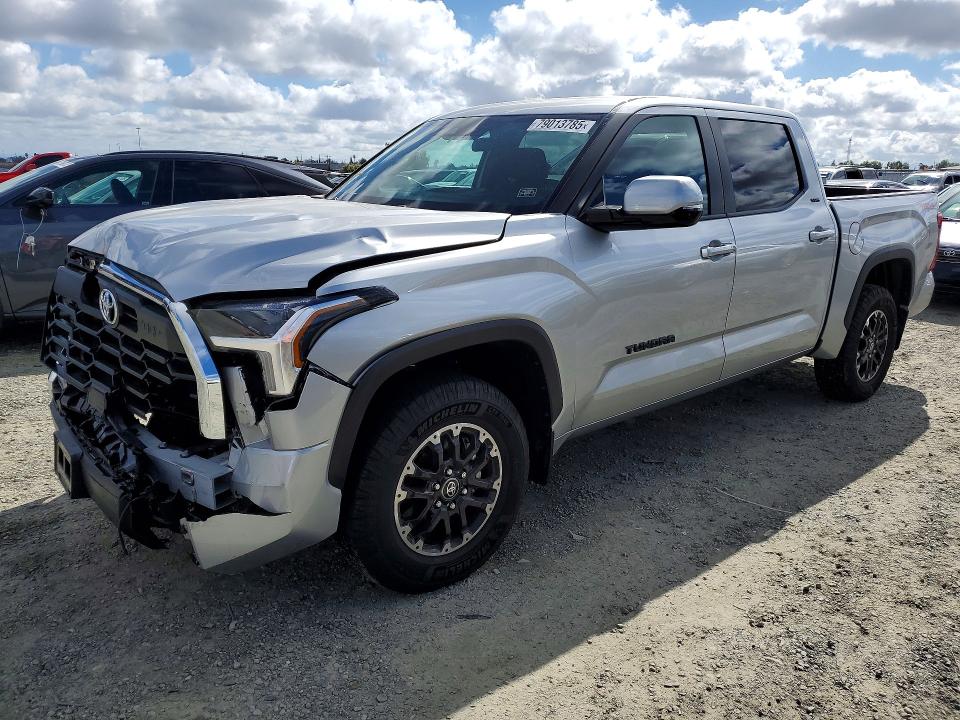 2025 TOYOTA TUNDRA — VIN 5TFLA5DB1SX324751