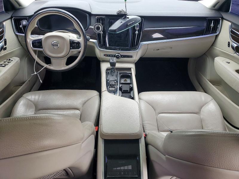 LVY982MKXJP018837