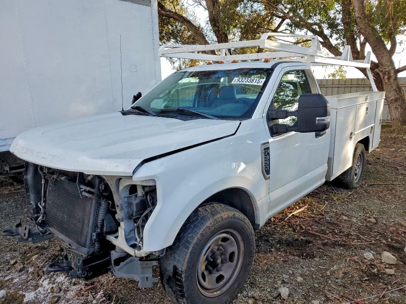 2019 FORD F350 — VIN 1FDRF3E63KED73183