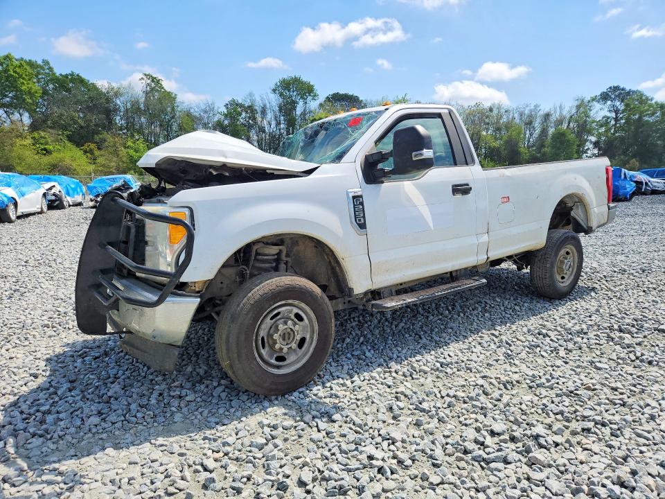 2017 FORD F250 — VIN 1FTBF2B68HEB32233