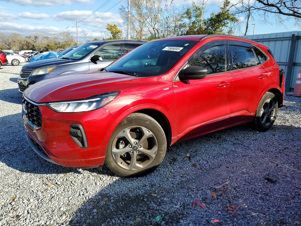 2023 FORD ESCAPE — VIN 1FMCU0MN0PUA90630