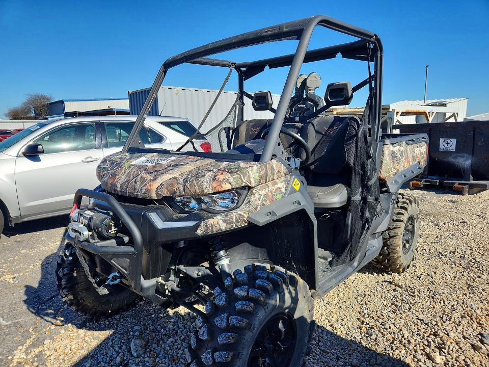 2024 CAN-AM DEFENDER — VIN 3JBUWAX48RK001792