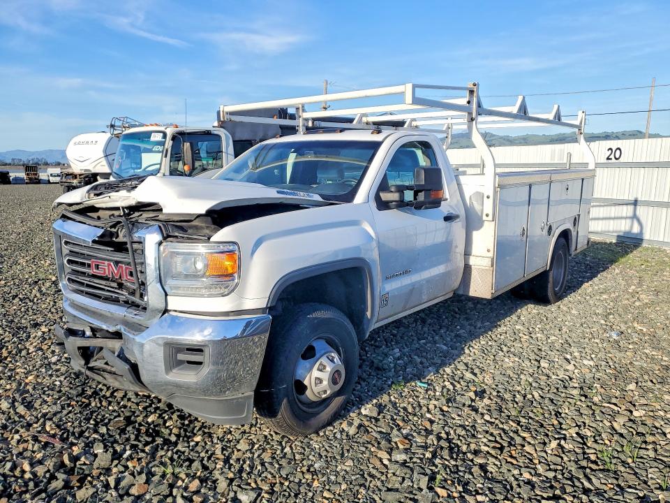 2019 GMC SIERRA C35 — VIN 1GD31TCY9KF221394