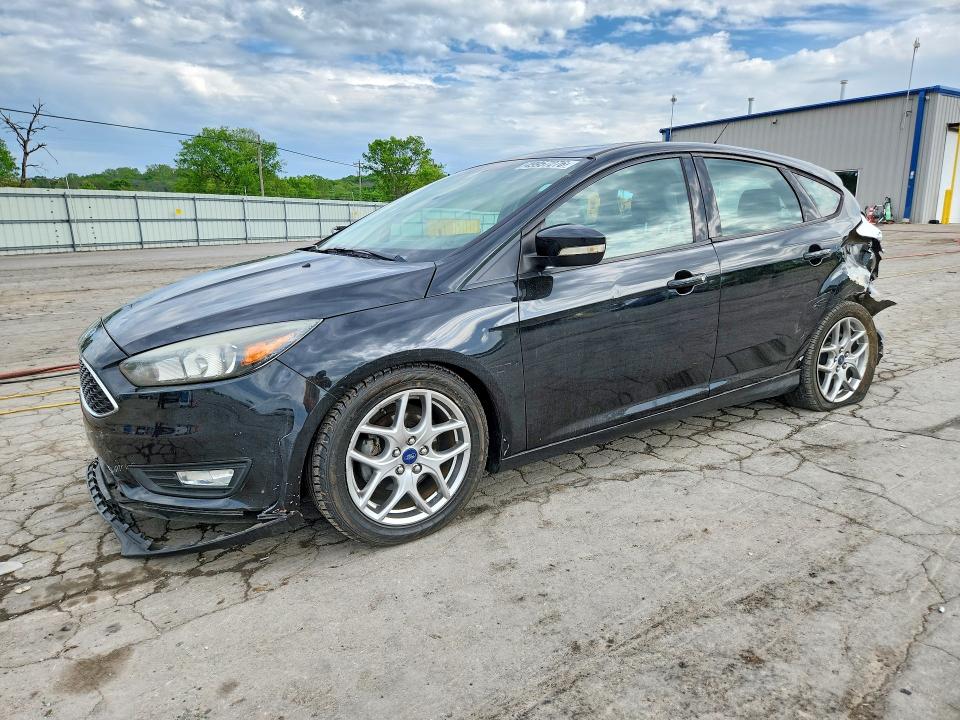 2015 FORD FOCUS — VIN 1FADP3K2XFL200670