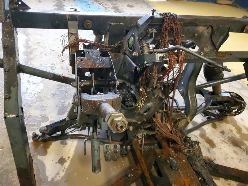 3JB7VAX41MK000508
