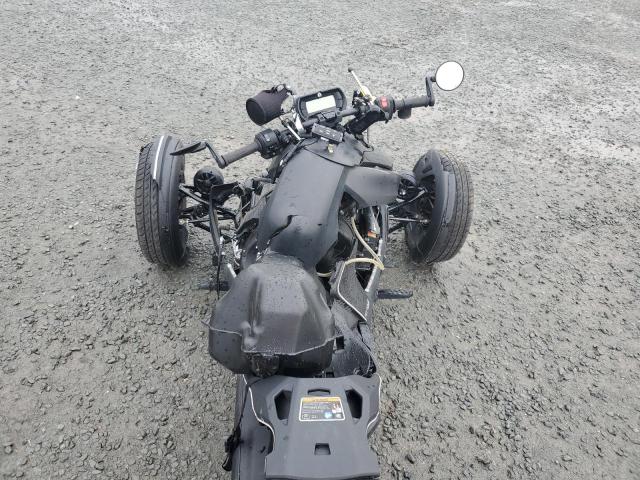 3JB2JEG25NJ006556