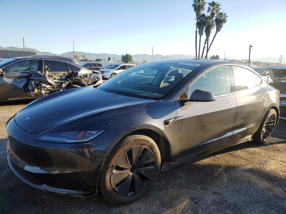 2025 TESLA MODEL 3 — VIN 5YJ3E1EAXSF058661