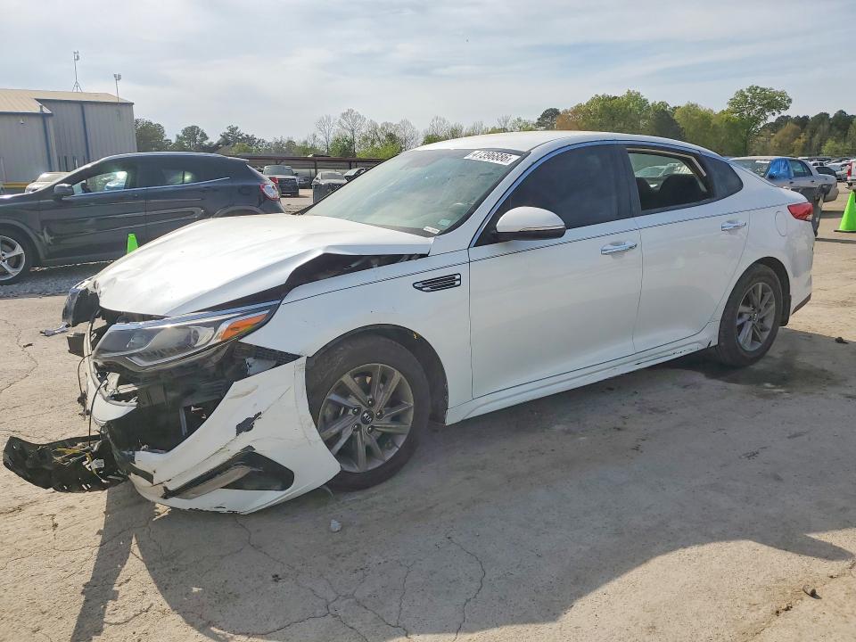 2020 KIA OPTIMA LX — VIN 5XXGT4L35LG399008