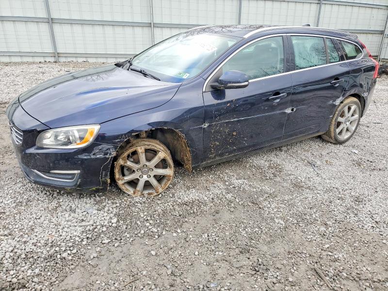 2017 VOLVO V60 — VIN YV140MEK1H1330104