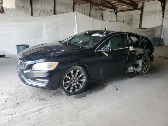 2015 VOLVO V60 — VIN YV140MEM4F1258362