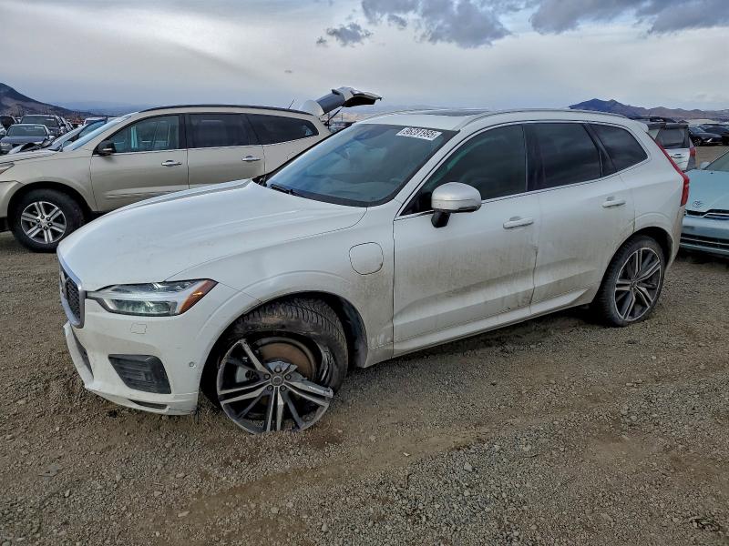 2019 VOLVO XC60 T8 R- — VIN LYVBR0DM2KB283812