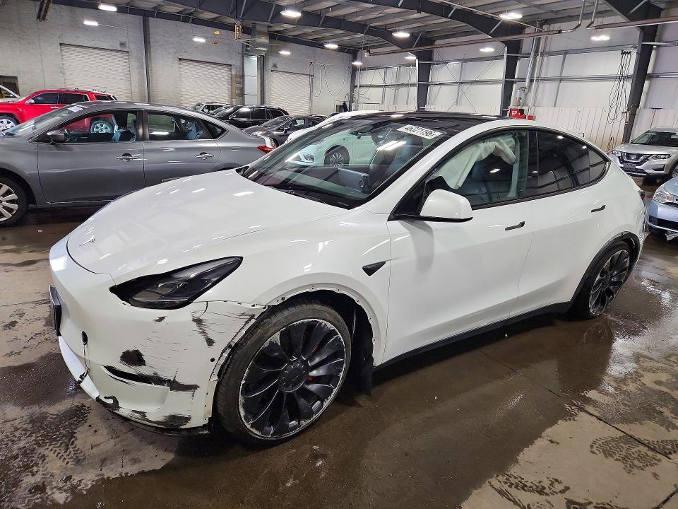 2022 TESLA MODEL Y — VIN 7SAYGDEF2NF507321