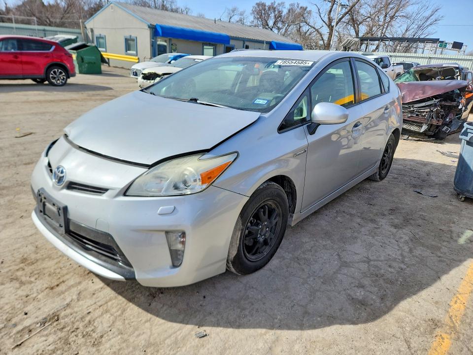 2015 TOYOTA PRIUS — VIN JTDKN3DU4F1940877